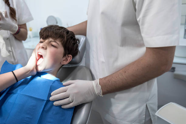 Best Urgent Tooth Repair  in Chesterland, OH